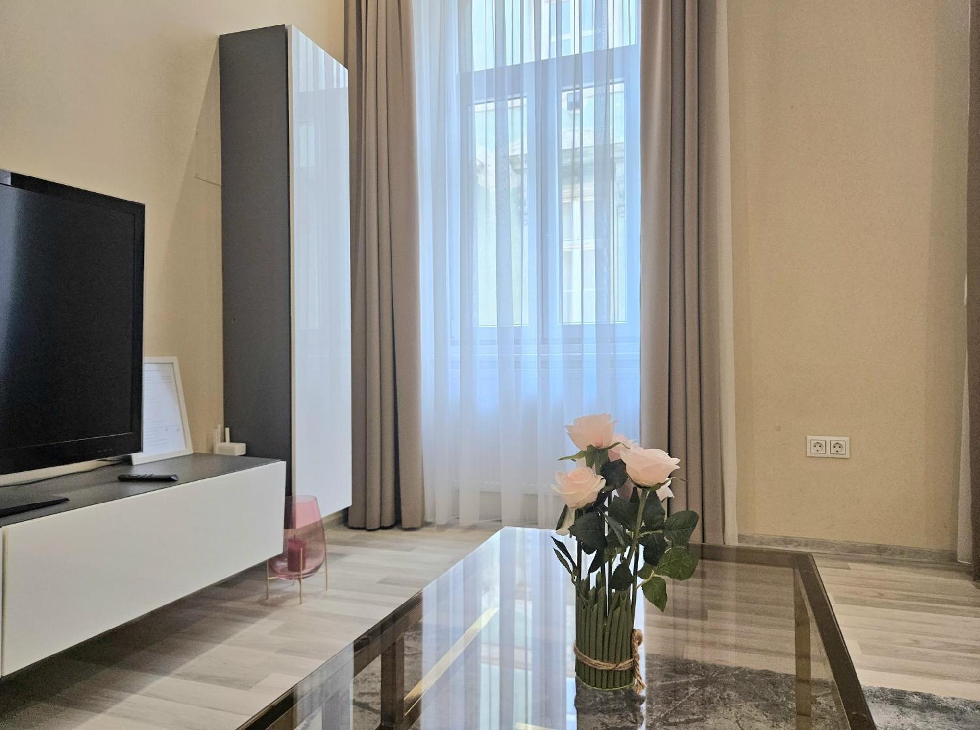 Designer Downtown Gem Appartement